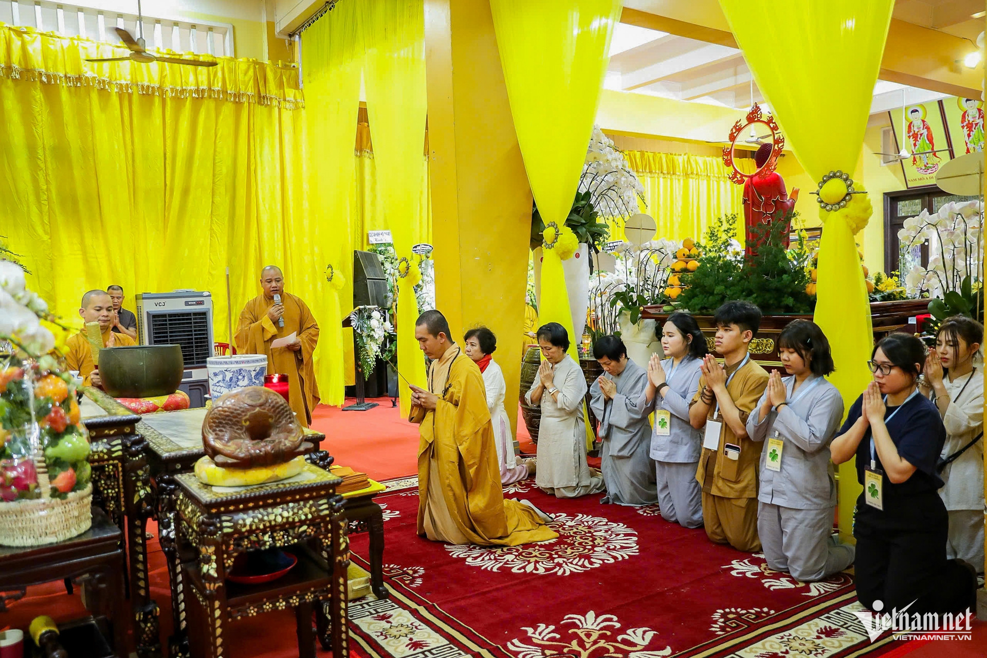 W-tang lễ hòa thượng Thích Trí Tịnh 11.jpg