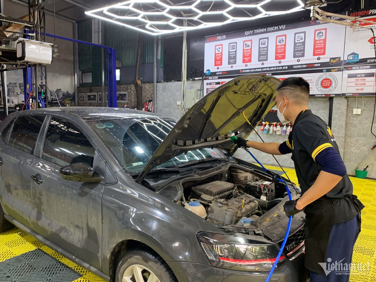 w ve sinh khoang may o to 1 412.jpeg