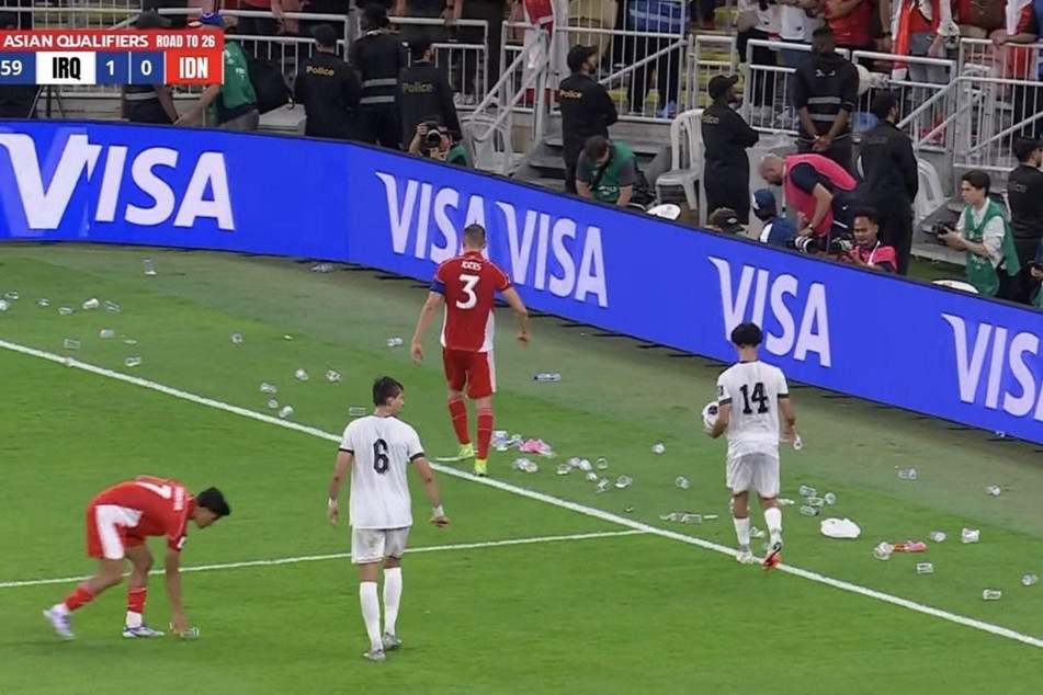 CĐV Indonesia khiến Đông Nam Á 'mất mặt' sau trận thua Iraq