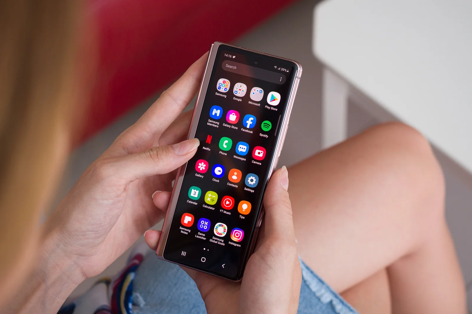 Galaxy Z Fold 2.png