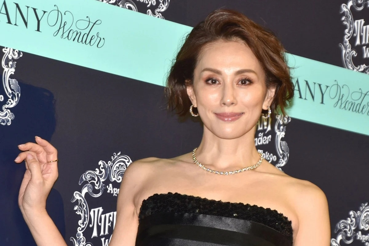 Nữ diễn viên 50 tuổi bị điều tra và khám nhà vì nghi liên quan đến ma túy