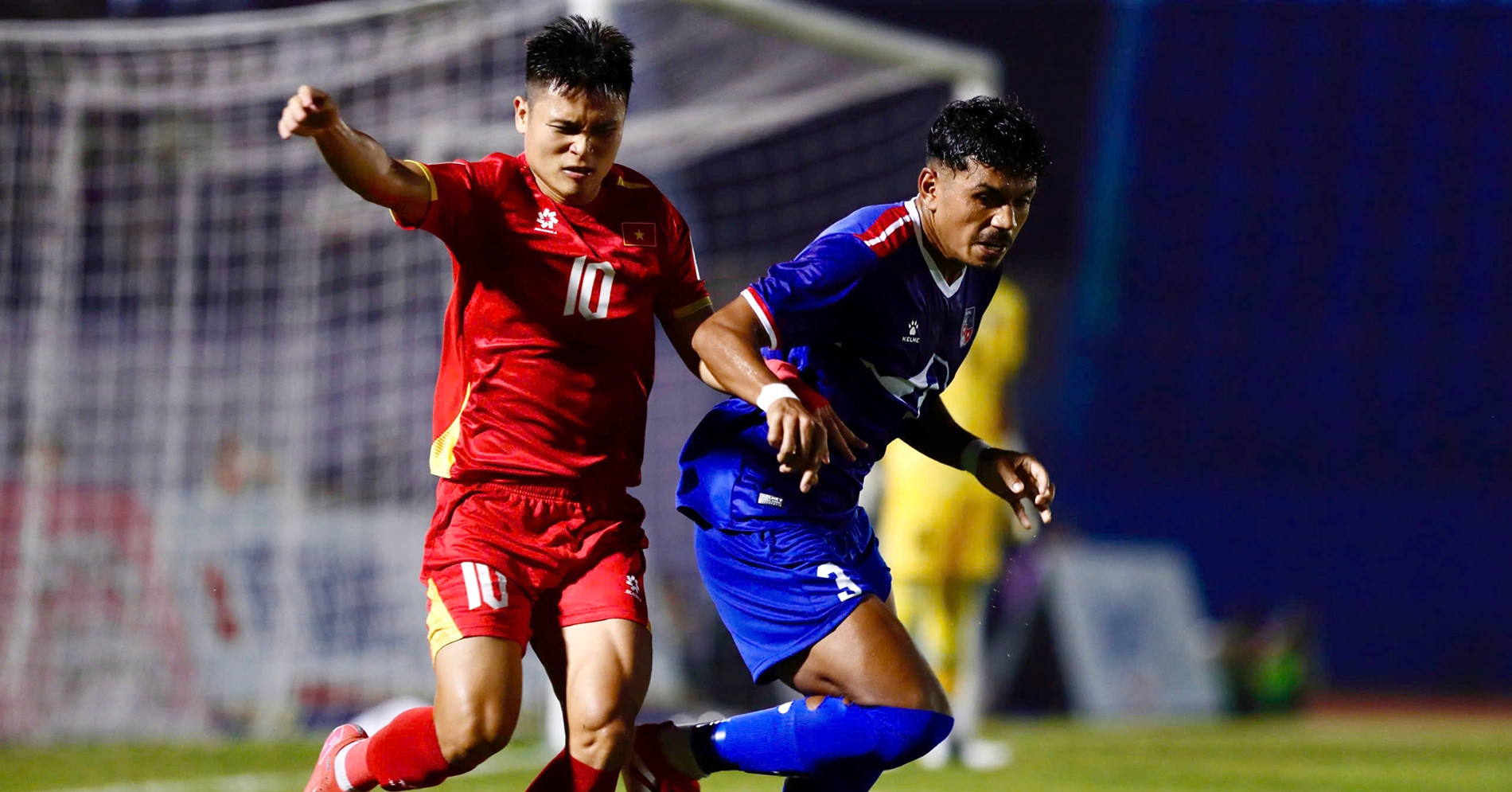 Tuyển Việt Nam: Làm được điều này sẽ thắng đẹp Nepal