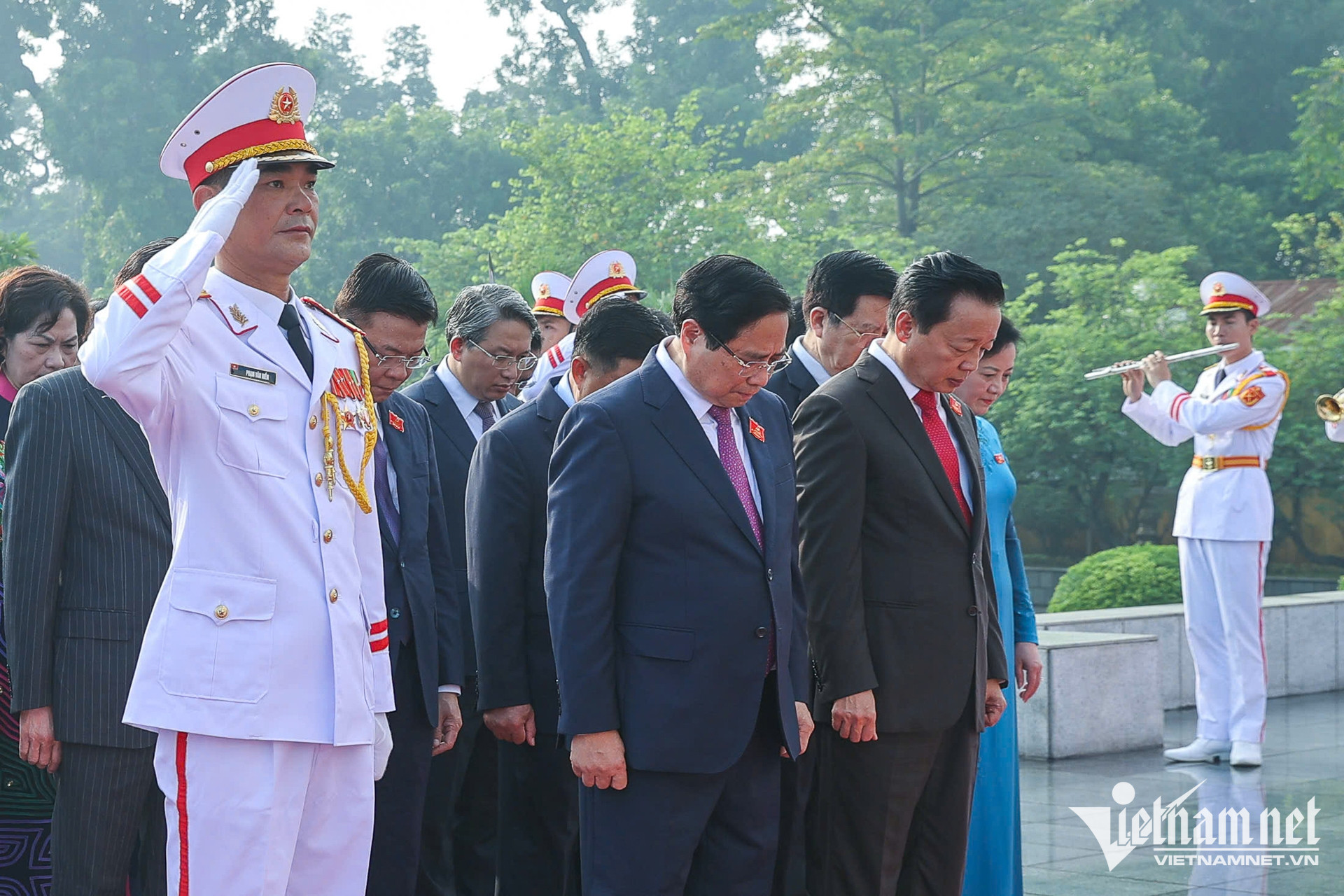 W-Đài liệt sĩ.jpg