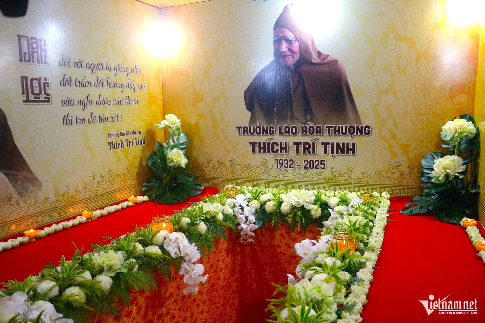 W-Hàng nghìn tăng ni, phật tử viếng Trưởng lão Hòa thượng Thích Trí Tịnh nhập bảo tháp 7.JPG.jpg