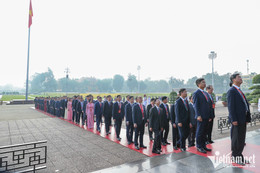 W-Lăng Bác 3.jpg