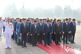 W-Lăng Bác 4.jpg