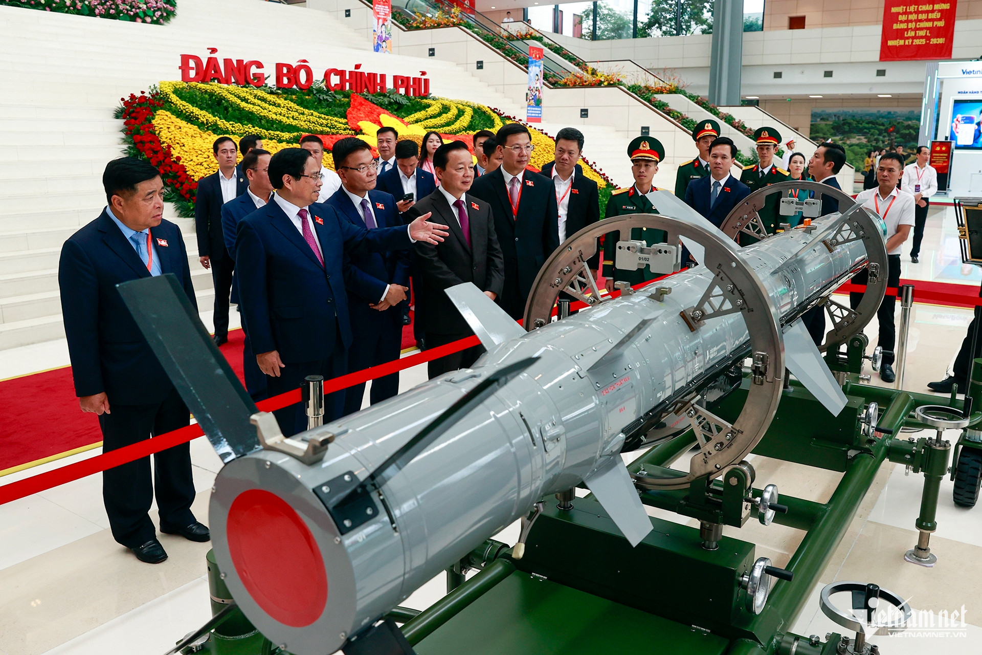 W-thủ tướng.jpg