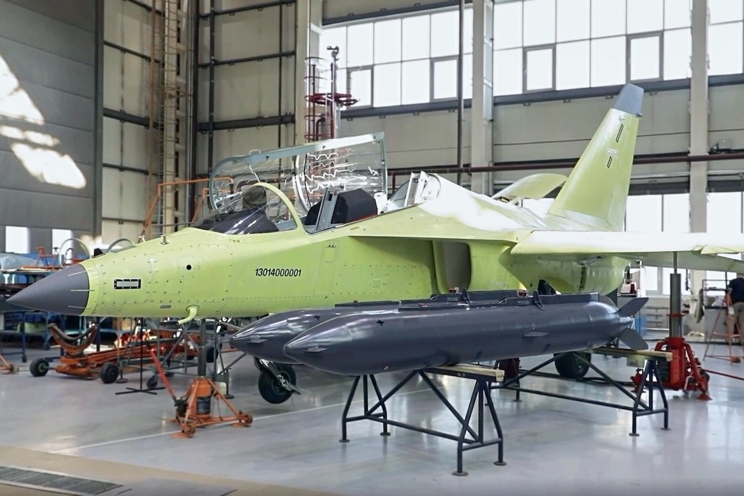 Yak 130M Rostec.jpg