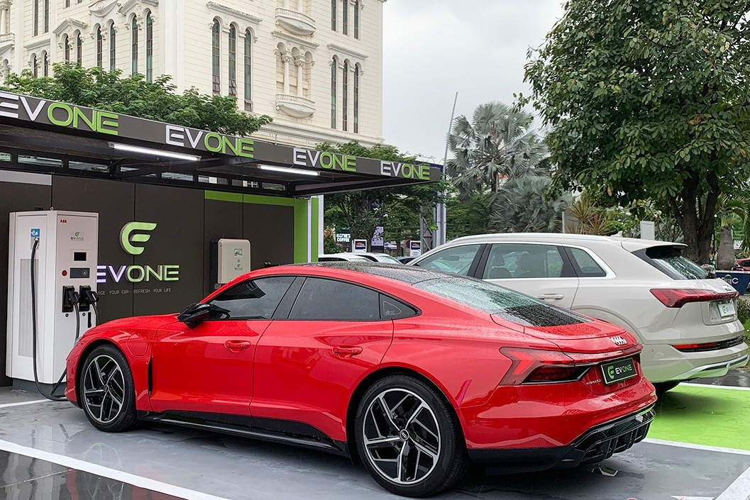 Công nghệ mới cho ô tô điện: Xóa tan nỗi lo của hàng triệu người chạy xe