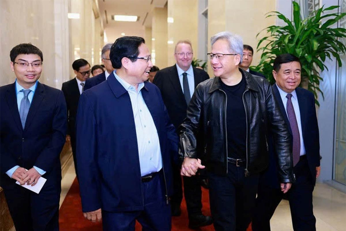 Công nghiệp Việt Nam vươn mình lên nấc thang mới: Từ gia công tiến lên làm chủ