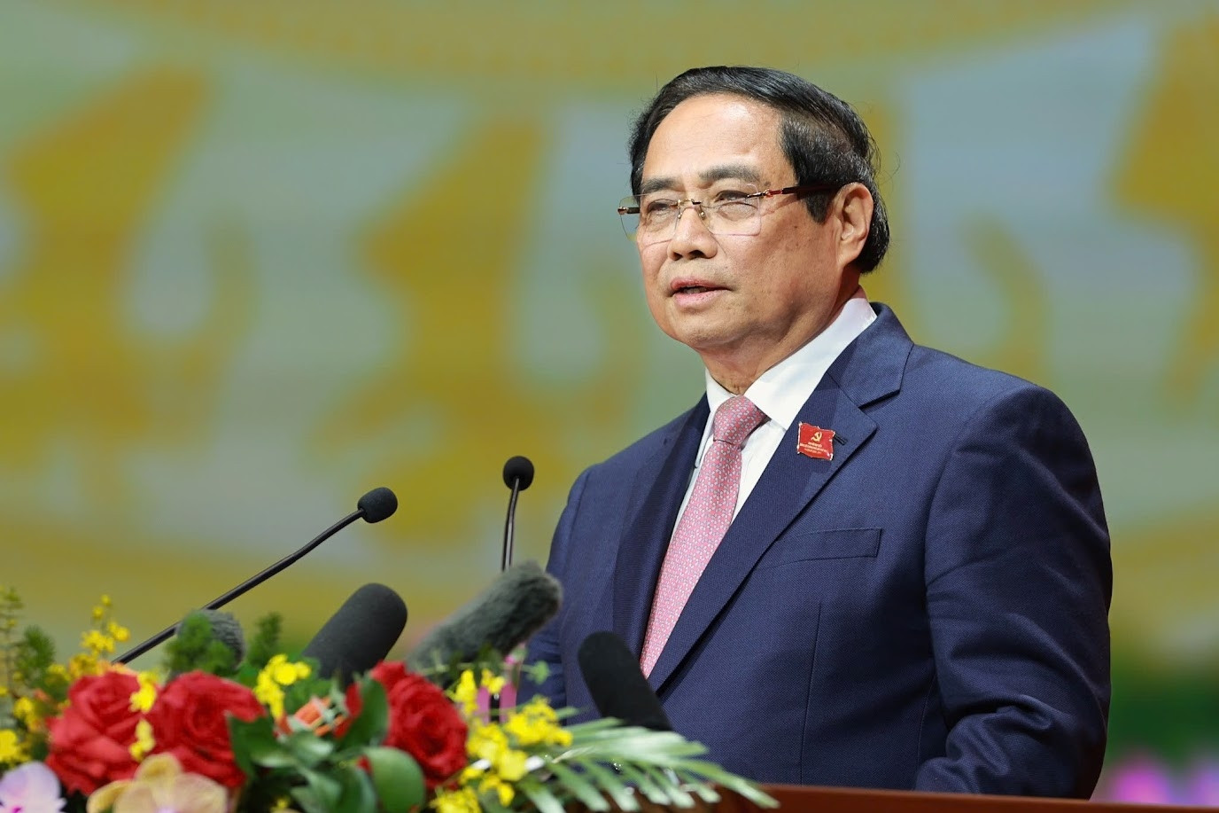 Đề xuất 8 nhóm giải pháp về phát triển kinh tế, xã hội