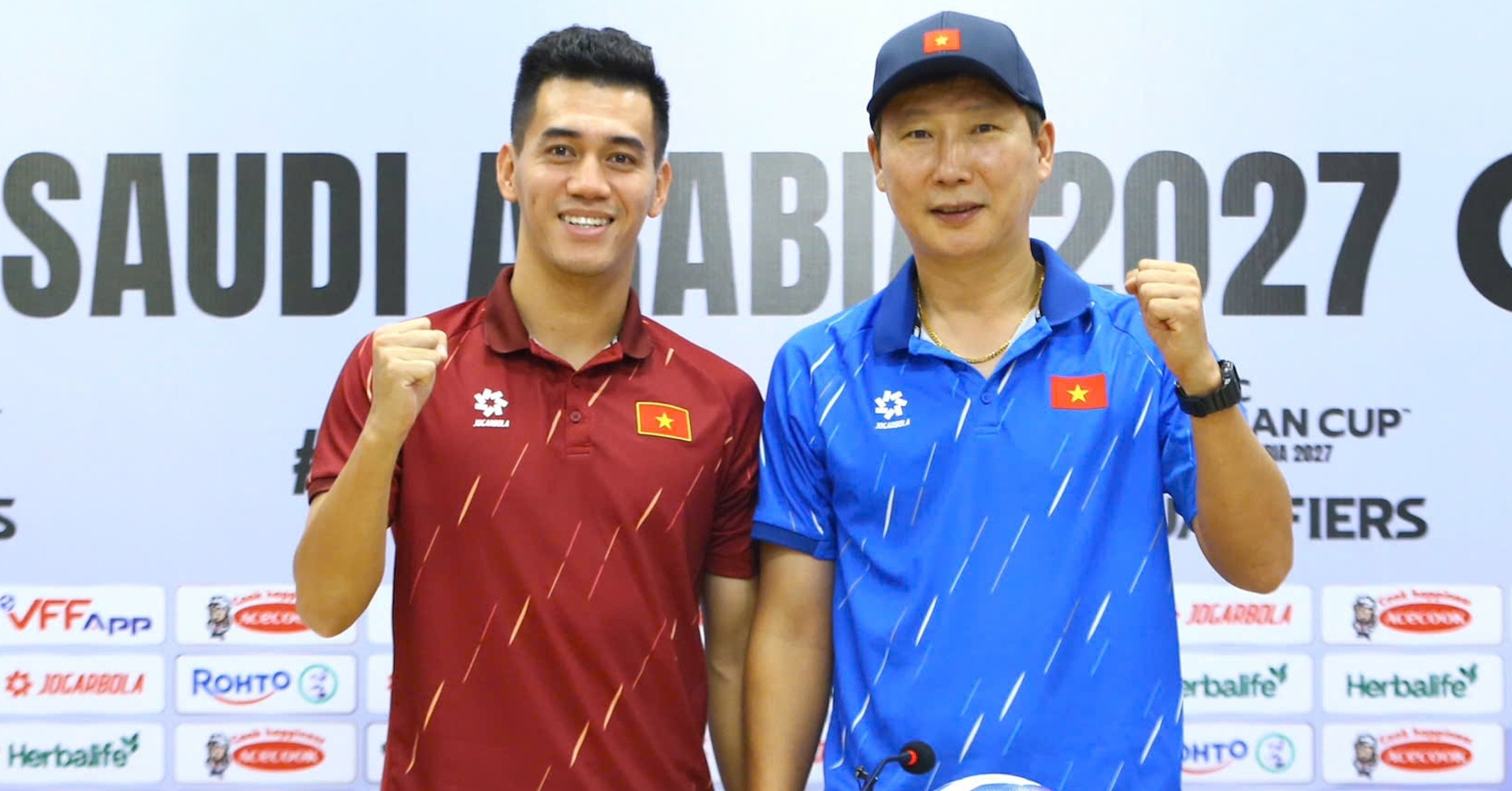 HLV Kim Sang Sik: Tuyển Việt Nam phải thắng và không được thủng lưới