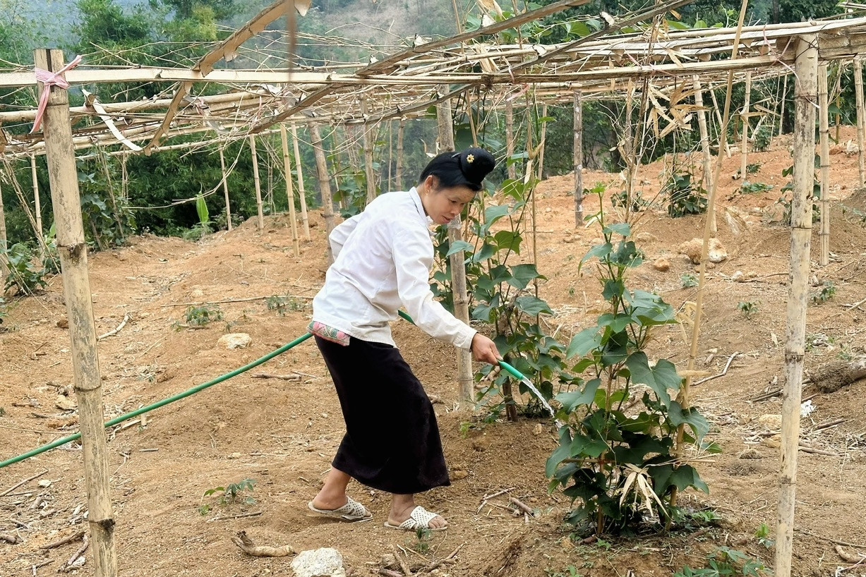 Nậm Nèn tăng cường bảo vệ môi trường trong xây dựng nông thôn mới