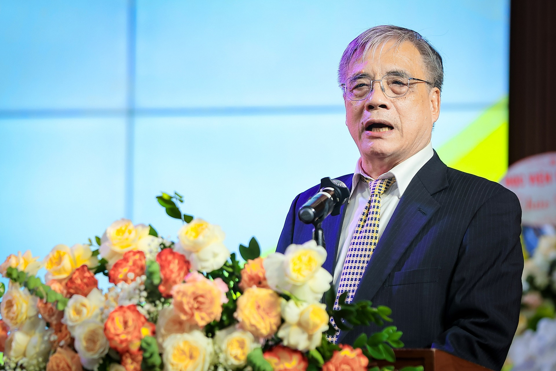 Ong Tran Dinh Thien.jpg