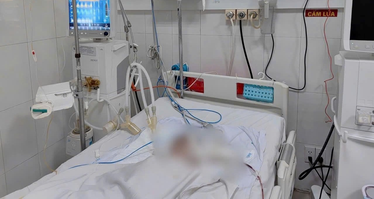 Vụ 2 gia đình gặp tai nạn trên đường đi khám bệnh: Bé 11 tháng tuổi tử vong