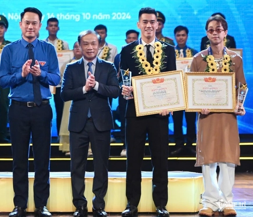 W-cau thu tien linh3.jpg