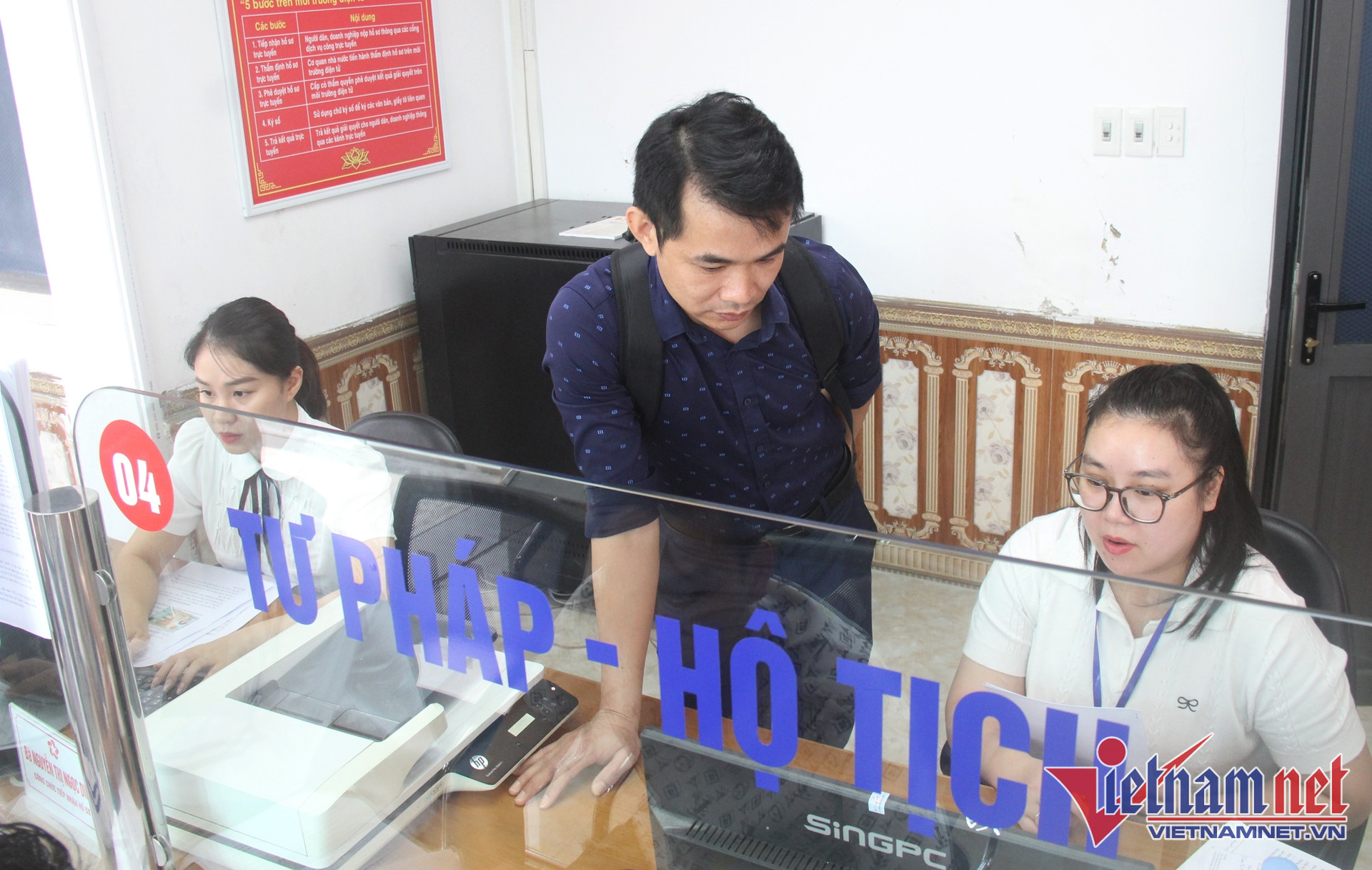 W-chinh quyen 2 cap.JPG.jpg