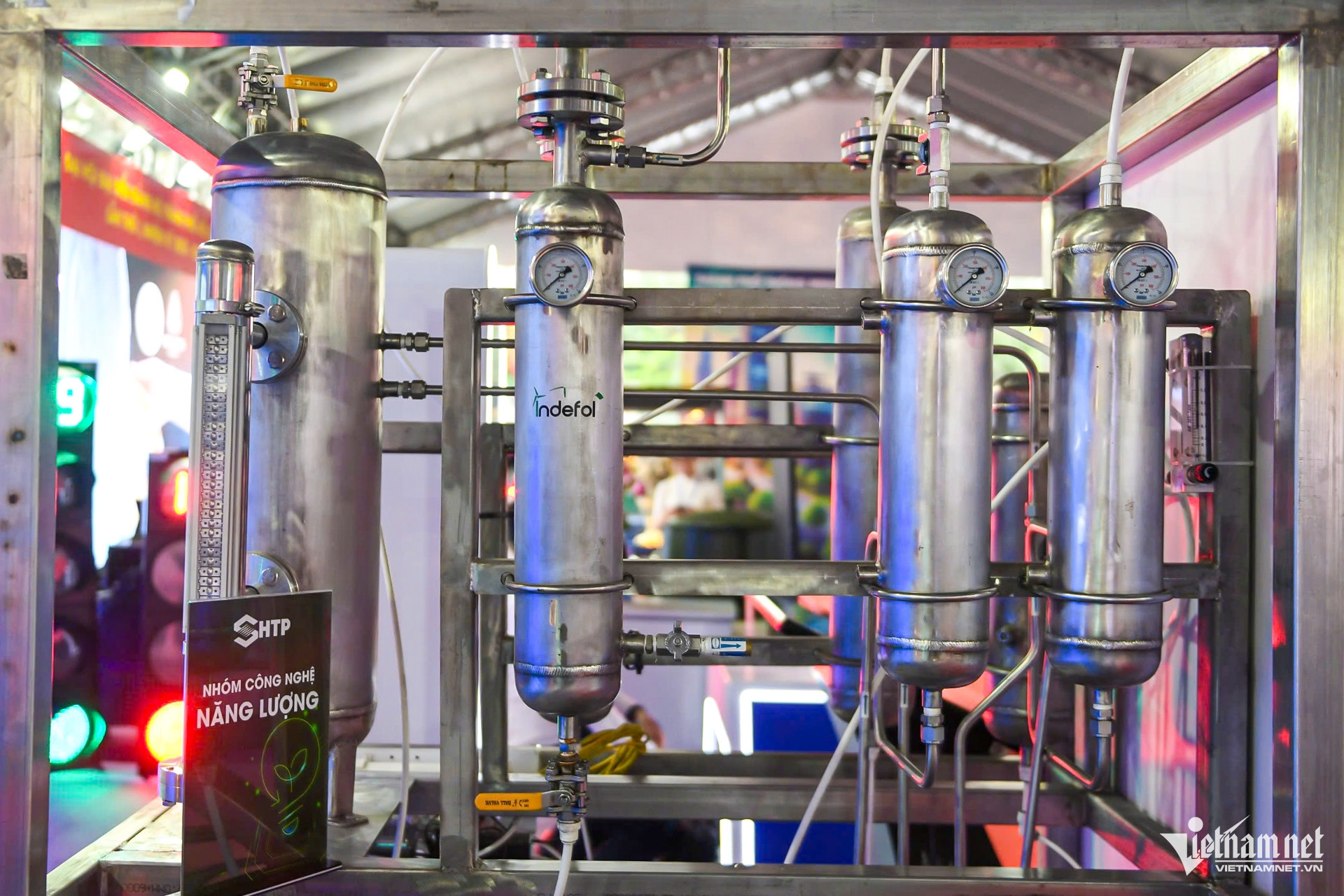 W-triển lãm công nghệ 11.jpg