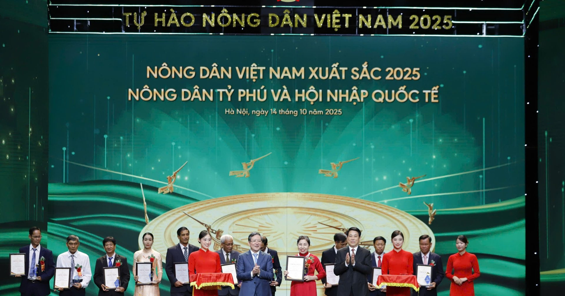 63 Nông dân và 32 Nhà khoa học năm 2025 được tôn vinh