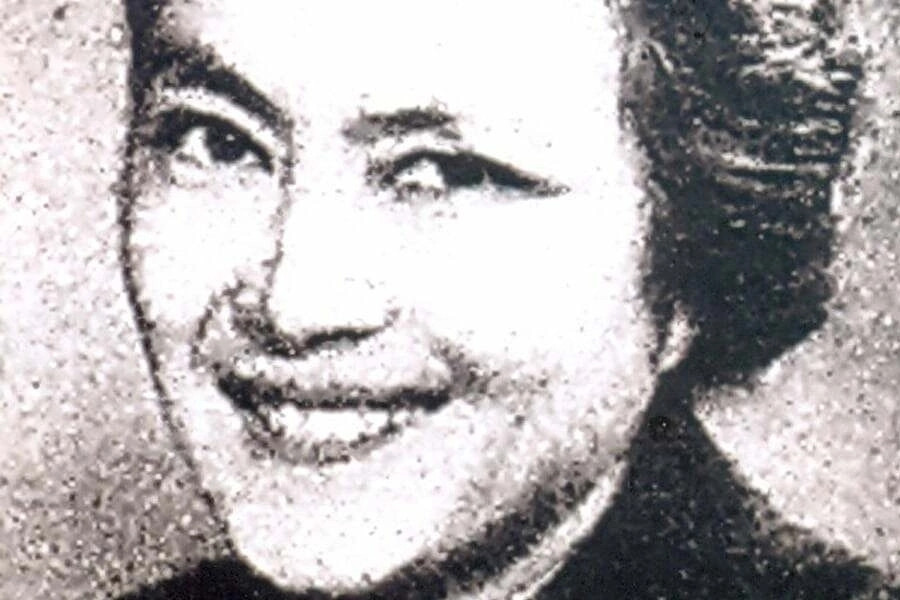 Ai là công chúa đầu tiên của Việt Nam tốt nghiệp thạc sĩ nước ngoài?