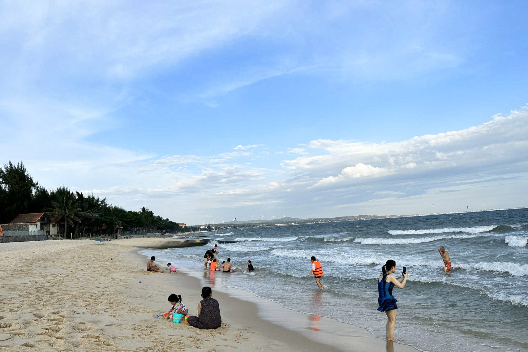 Bình Thuận hướng tới 'xanh hóa du lịch' để phát triển bền vững