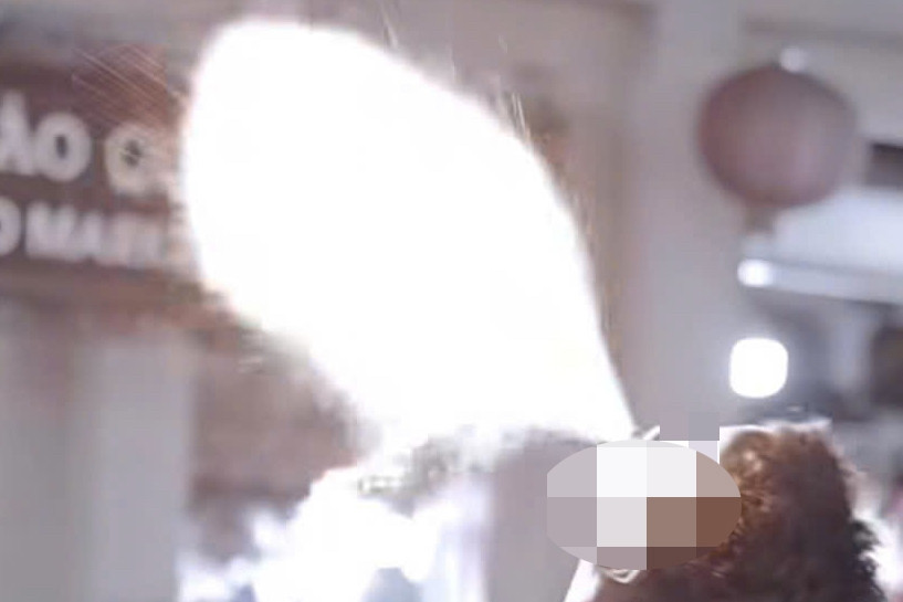 Cặp vợ chồng hờ chăn dắt trẻ phun lửa xin tiền, kiếm hàng chục triệu đồng mỗi tháng