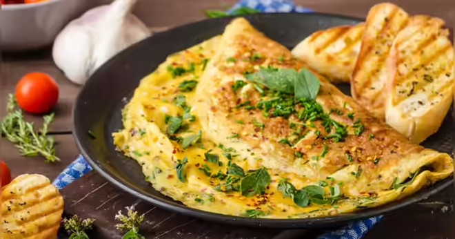 Có nên thường xuyên ăn bánh mì trứng vào bữa sáng?