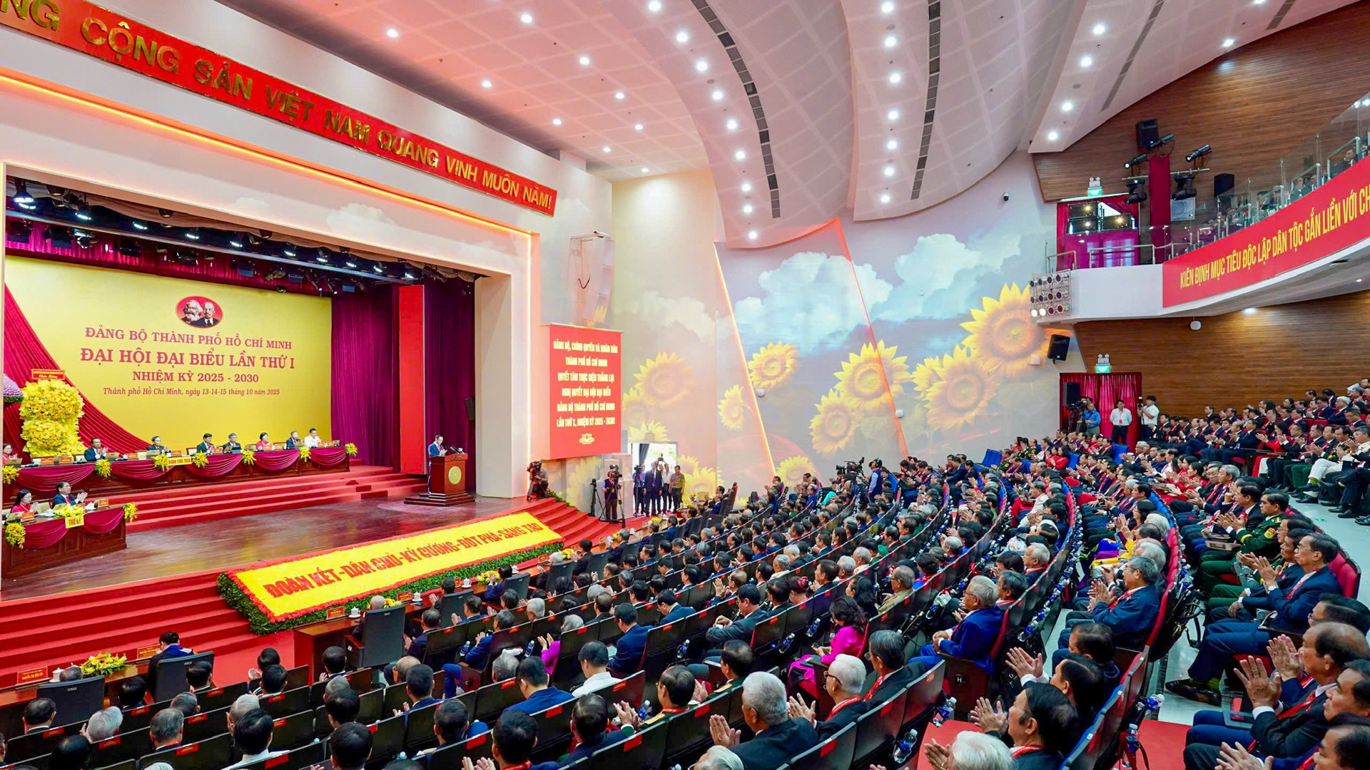 đại hội đảng TPHCM3.jpg