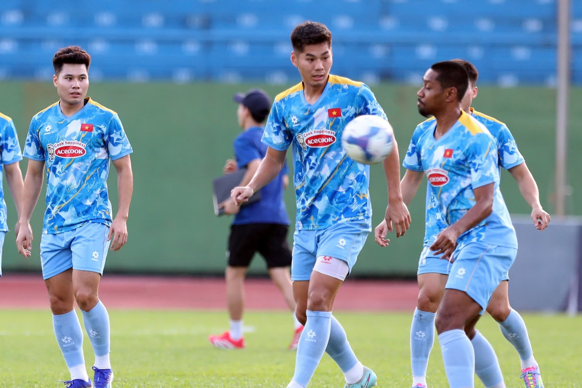 Đội hình tuyển Việt Nam đấu Nepal: Lộ diện người thay Bùi Tiến Dũng