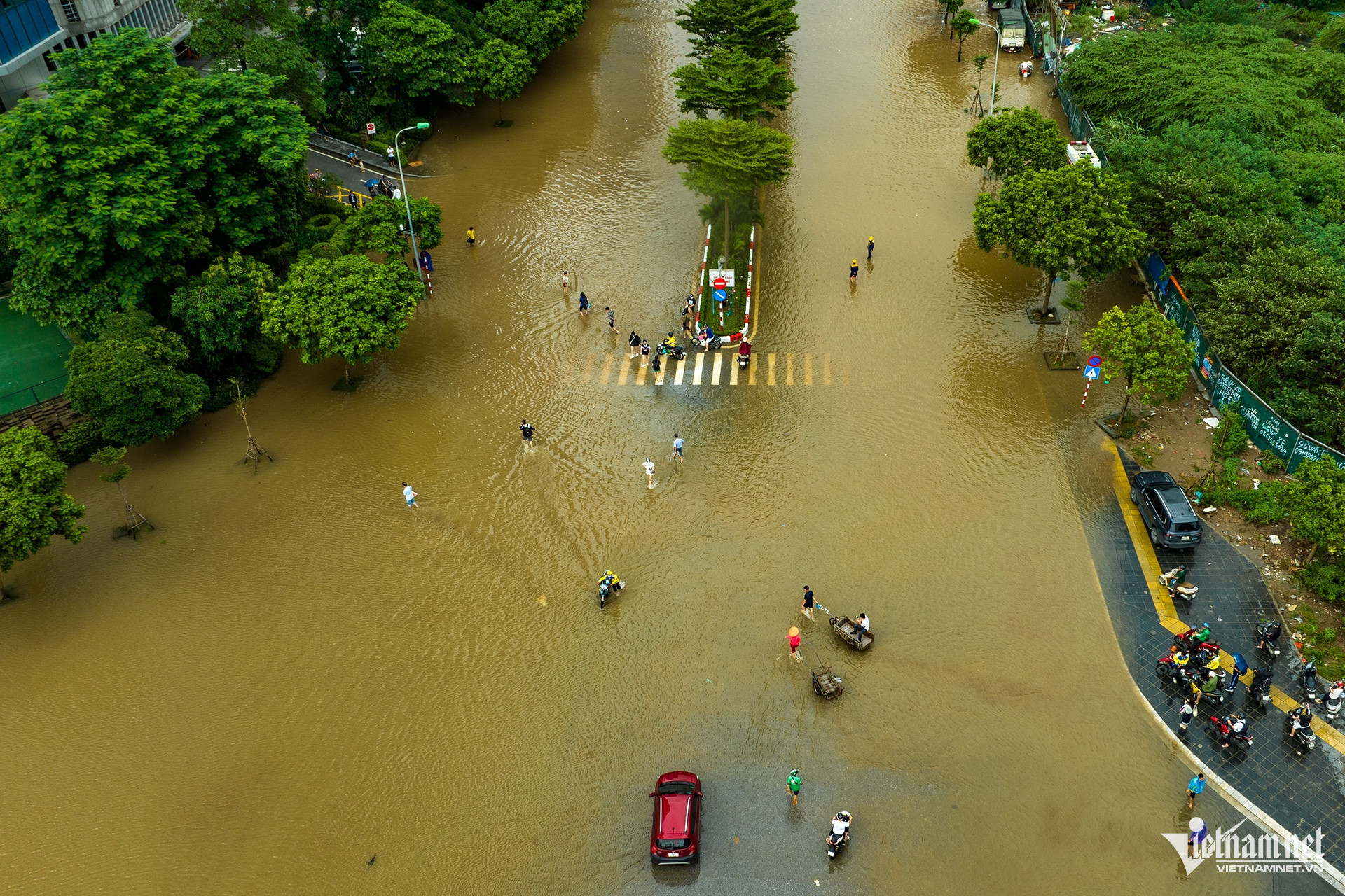hà nội ngập 2.jpeg
