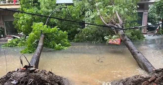 Hải Phòng ngập diện rộng sau cơn mưa lớn