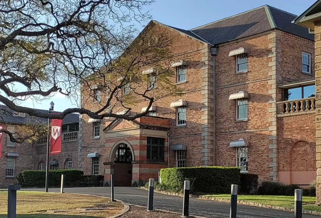 Hàng trăm sinh viên nhận email báo 'thu hồi bằng tốt nghiệp', đại học lên tiếng