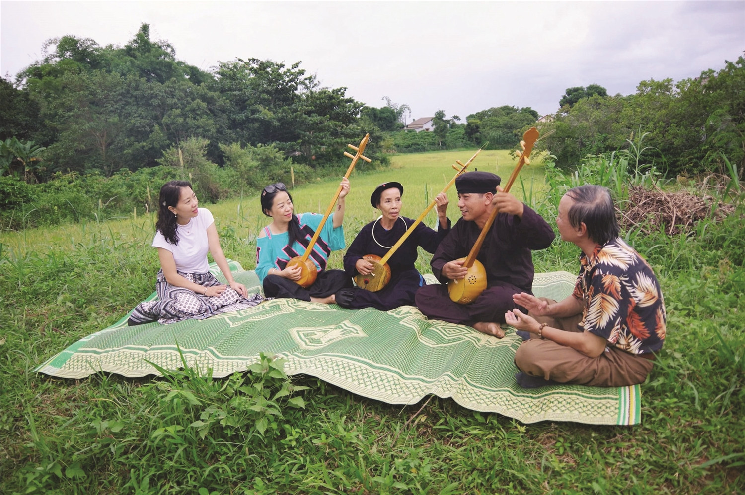 Hồng Phúc ảnh 2.jpg