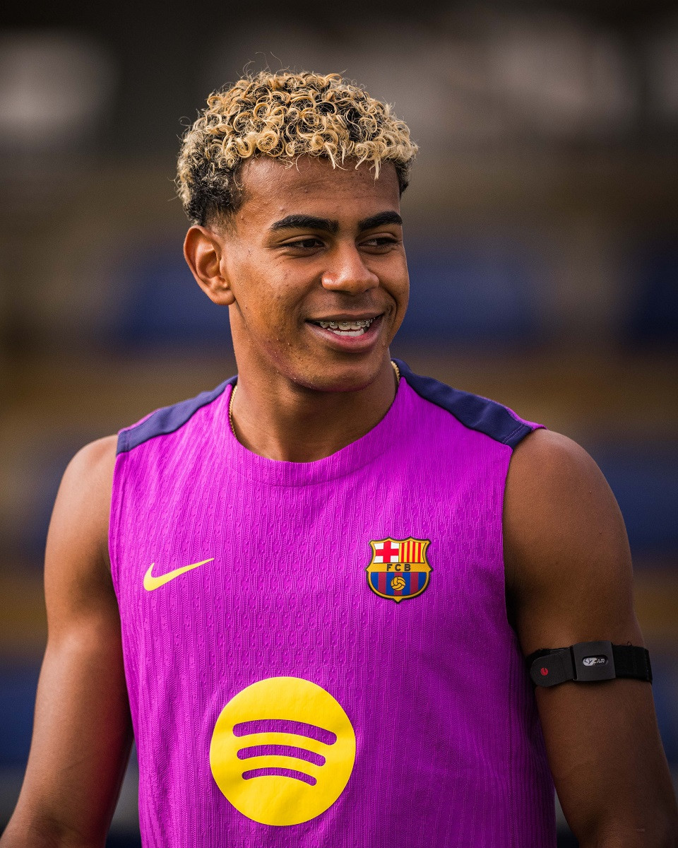 Lamine Yamal 14 10 FCB.jpg