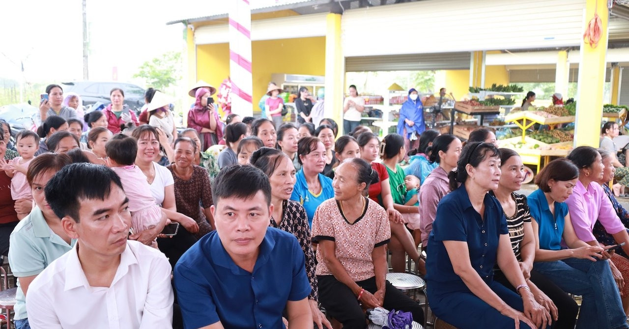 Ngày đặc biệt của người dân xã đảo ở Hà Nội