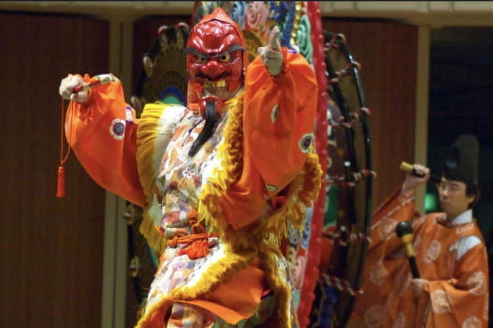 Nghệ thuật không chỉ để ngắm mà còn để sống và sinh lời