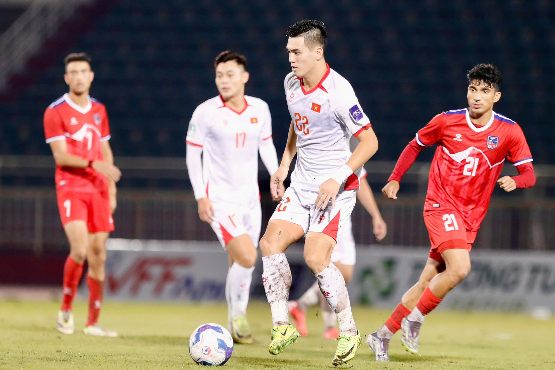 Tiến Linh nói rõ lý do tuyển Việt Nam thắng nhọc Nepal