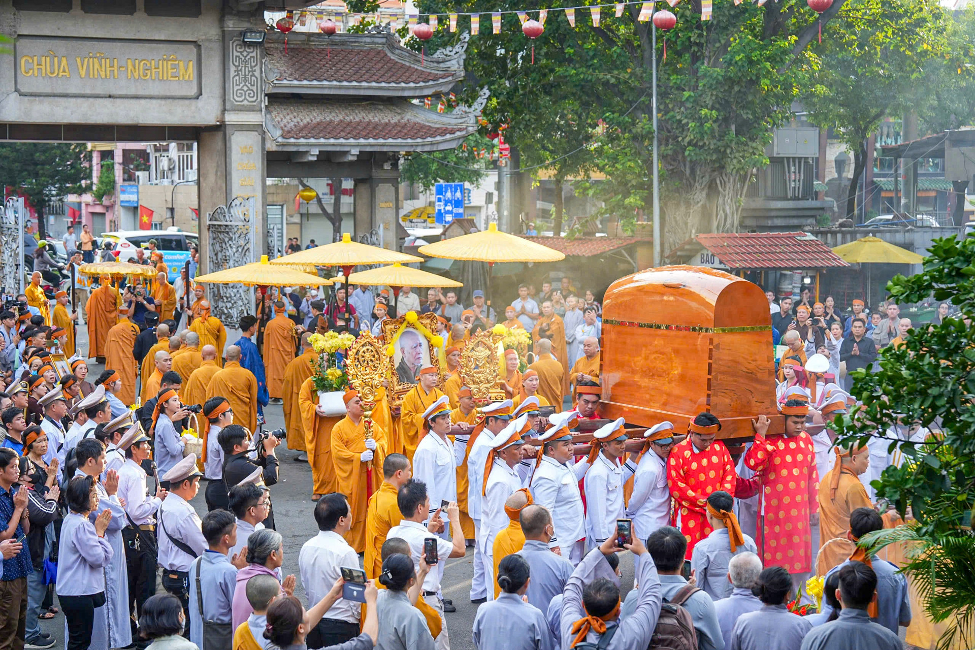truong lao hoa thuong thich tri tinh 10 988.jpg