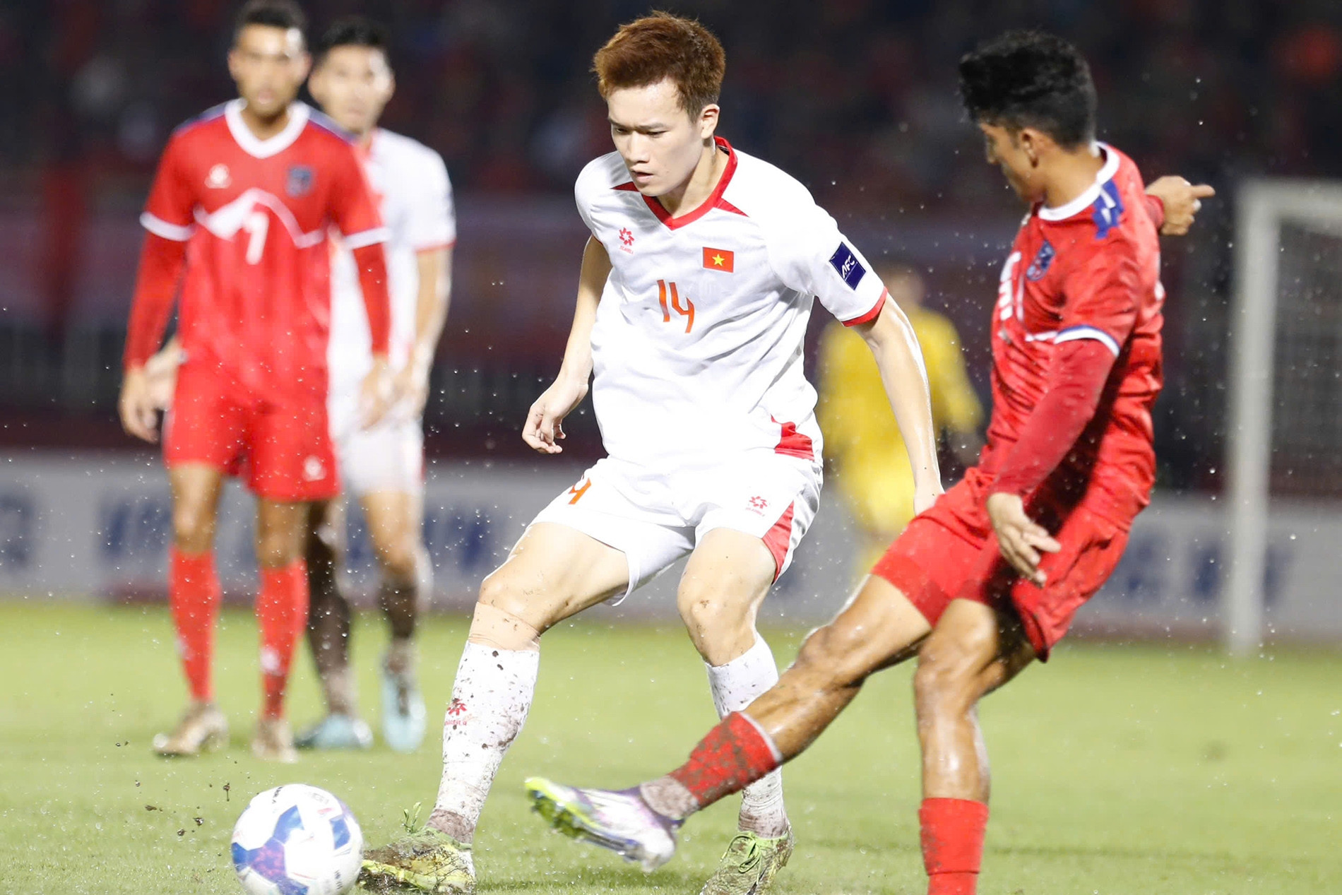 Video bàn thắng Việt Nam vs Nepal: 3 điểm vất vả