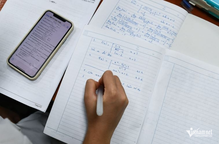 W-diện thoại.JPG.jpg