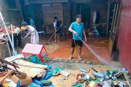 W-dọn dẹp sau bão lũ ở Bắc Ninh_4.JPG.jpg