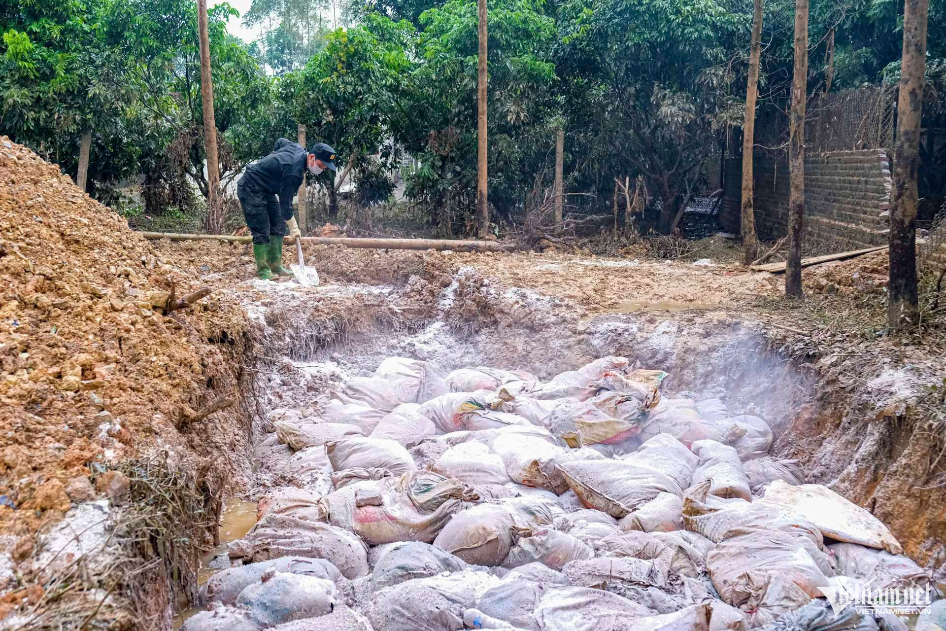 W-dọn dẹp sau bão lũ ở Bắc Ninh.JPG.jpg