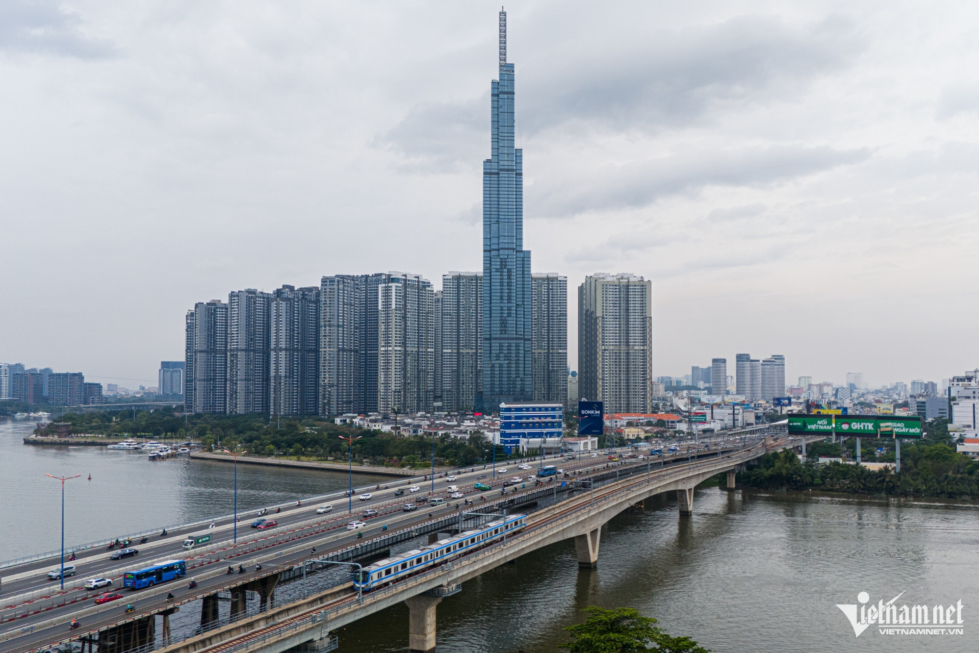 w metro nguyen hue 30 40945.jpg