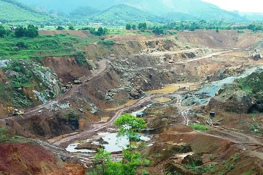 Xuất hiện vết nứt tại bãi thải mỏ sắt ở Thái Nguyên