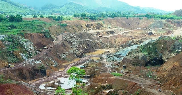 Xuất hiện vết nứt tại bãi thải mỏ sắt ở Thái Nguyên