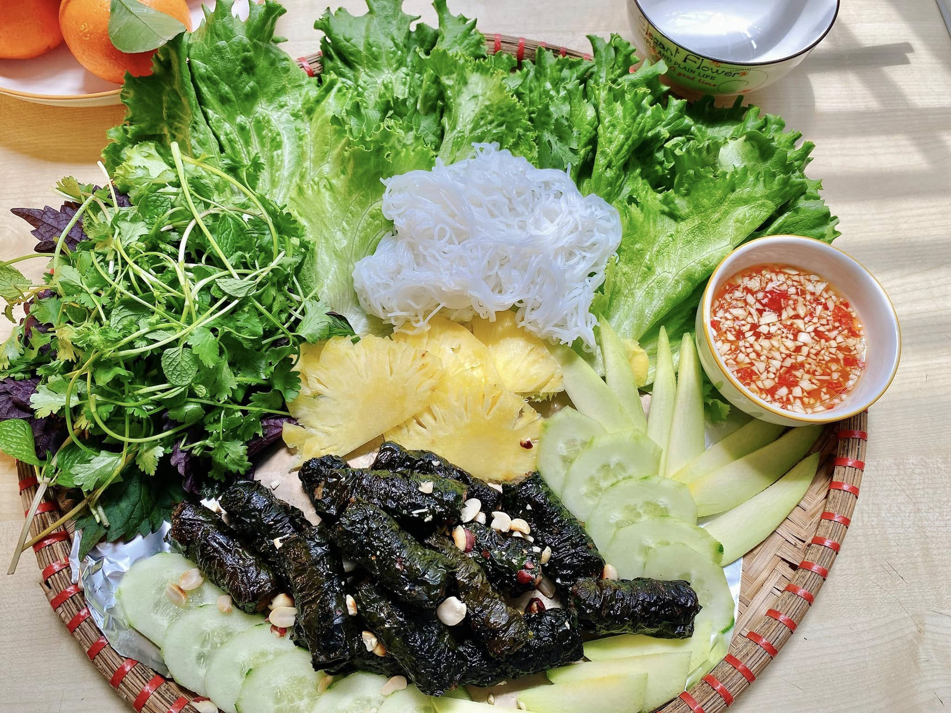 chả lá lốt mùa oải hương.jpg