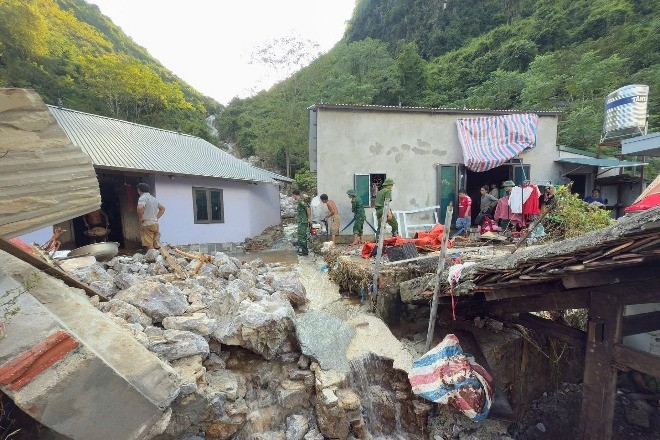 Chung sức cùng người dân Cao Bằng vượt khó khăn sau bão lũ