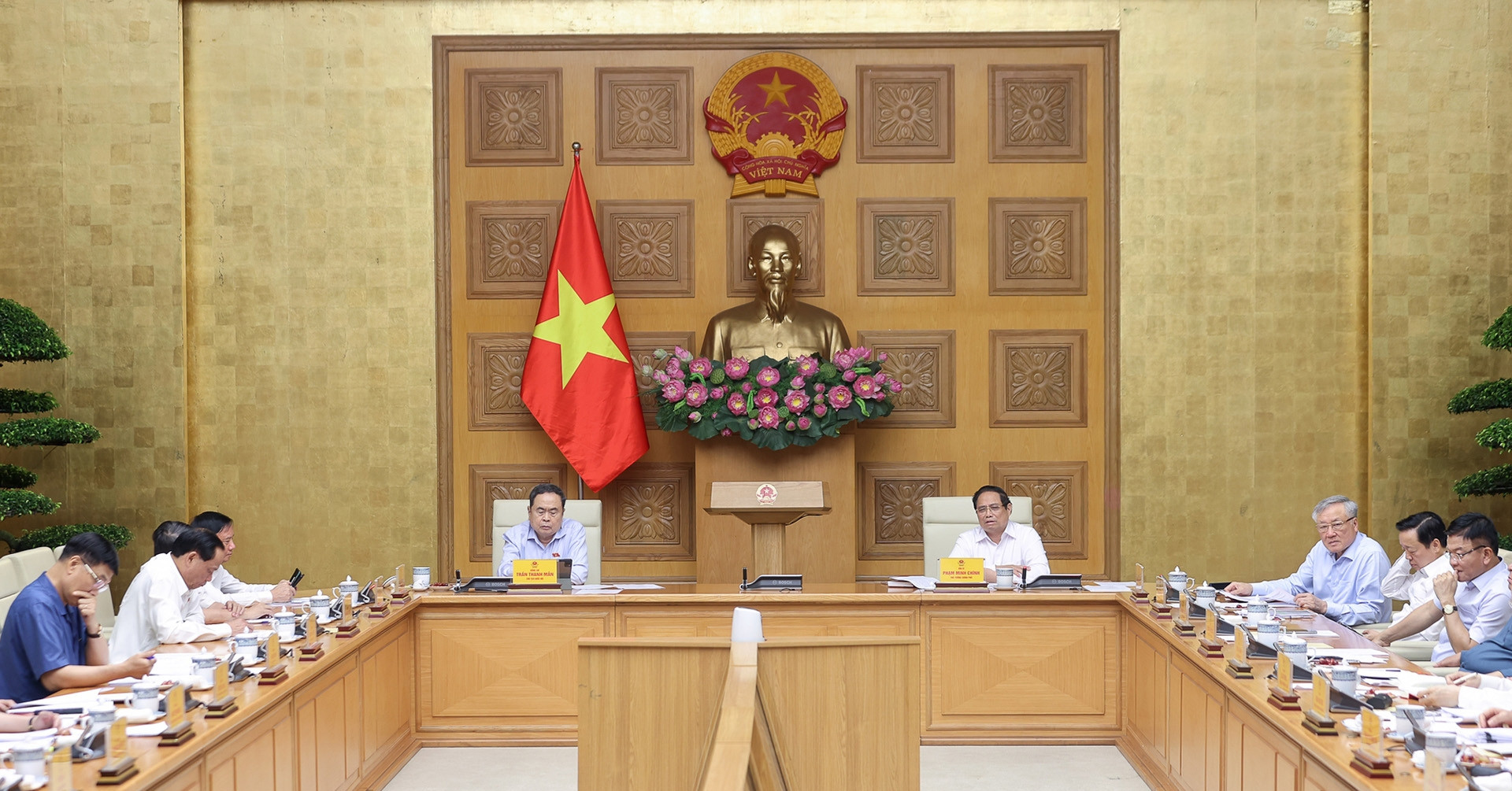 Chung sức đồng lòng tổ chức thành công 'kỳ họp lịch sử' của Quốc hội khóa 15