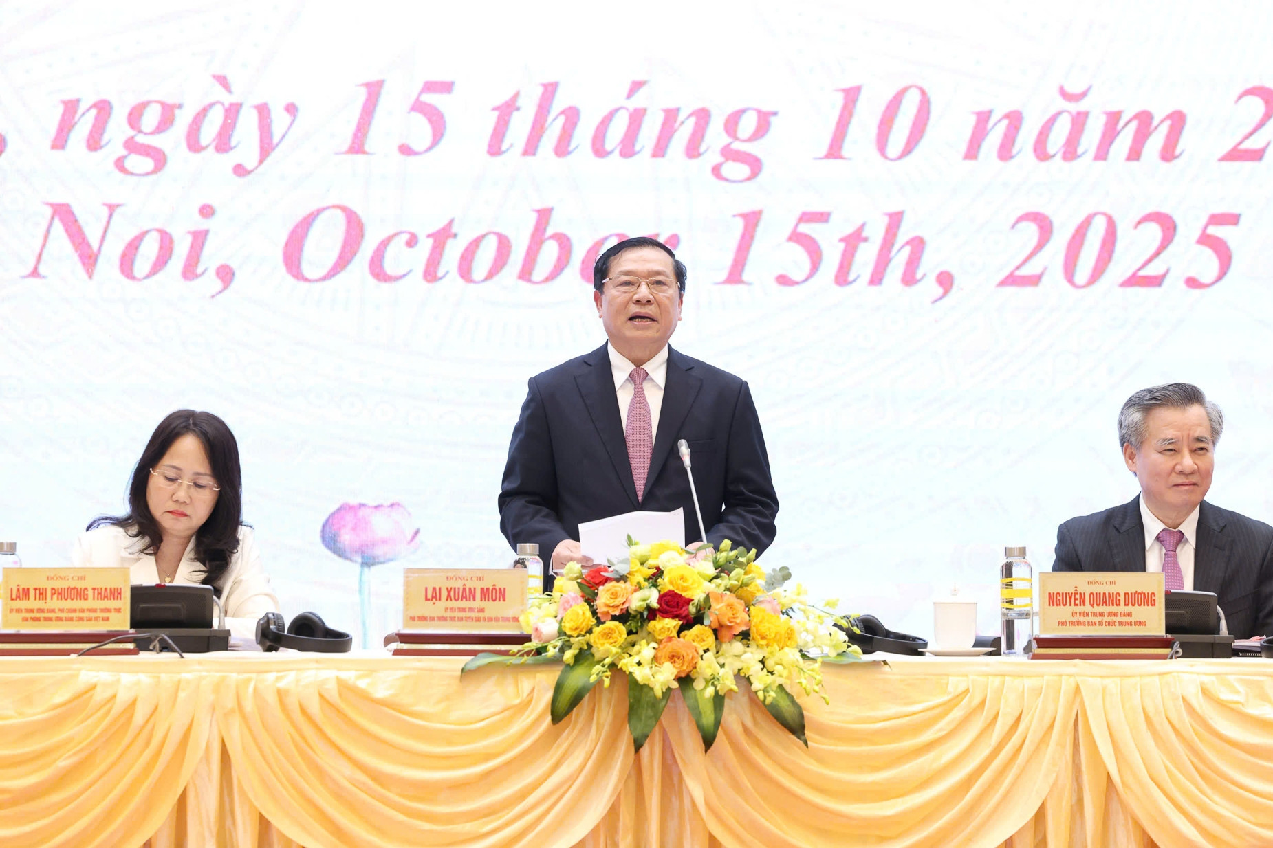 Công bố dự thảo các văn kiện Đại hội 14 để lấy ý kiến nhân dân trong 1 tháng