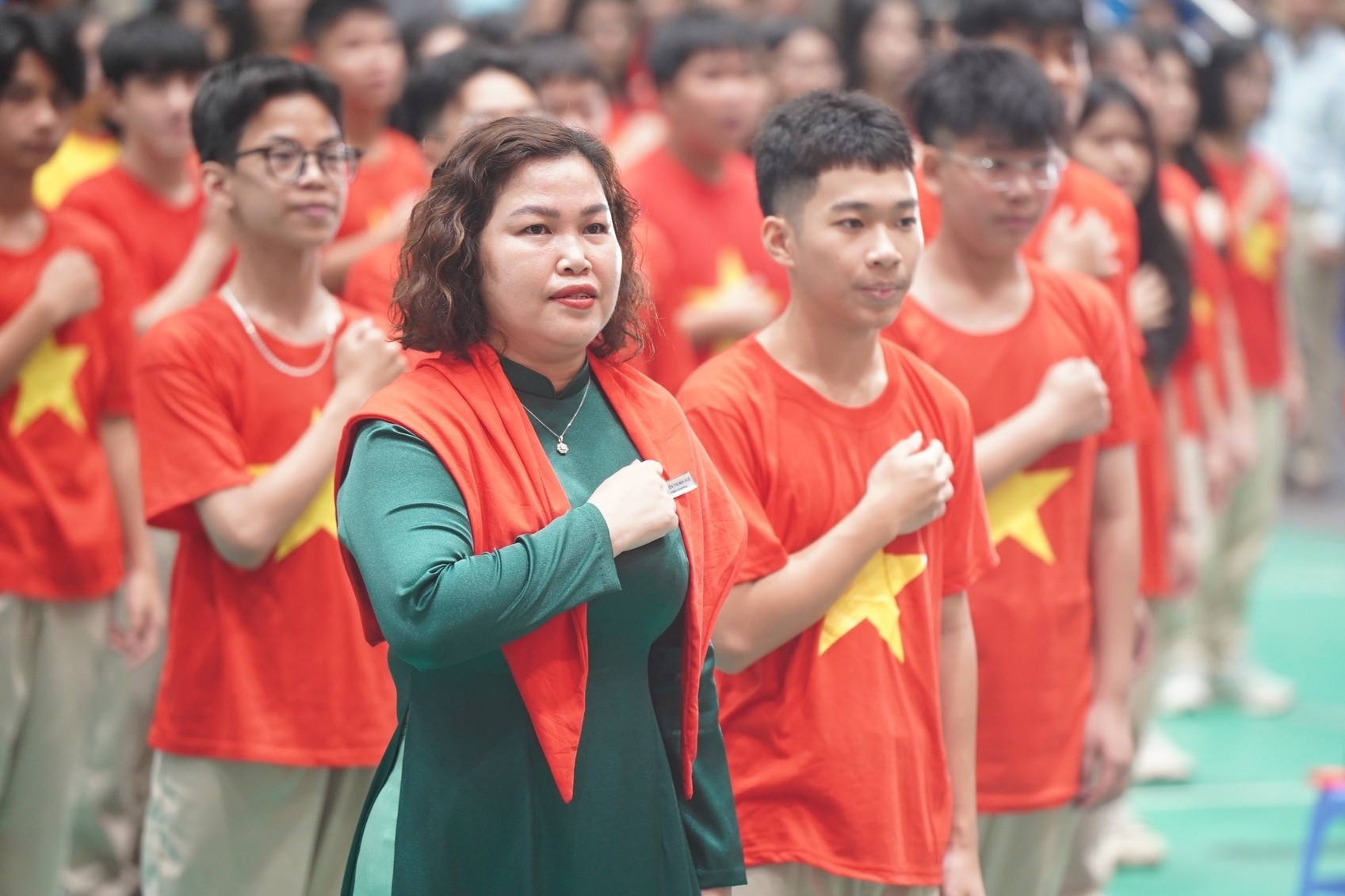 Hiệu trưởng bỏ tiền túi 'treo thưởng' chuyến đi nước ngoài cho học sinh giỏi